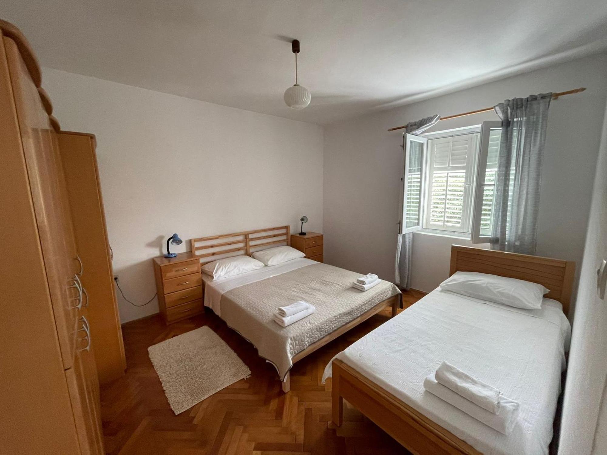 Holiday House Fila Turanj Buitenkant foto