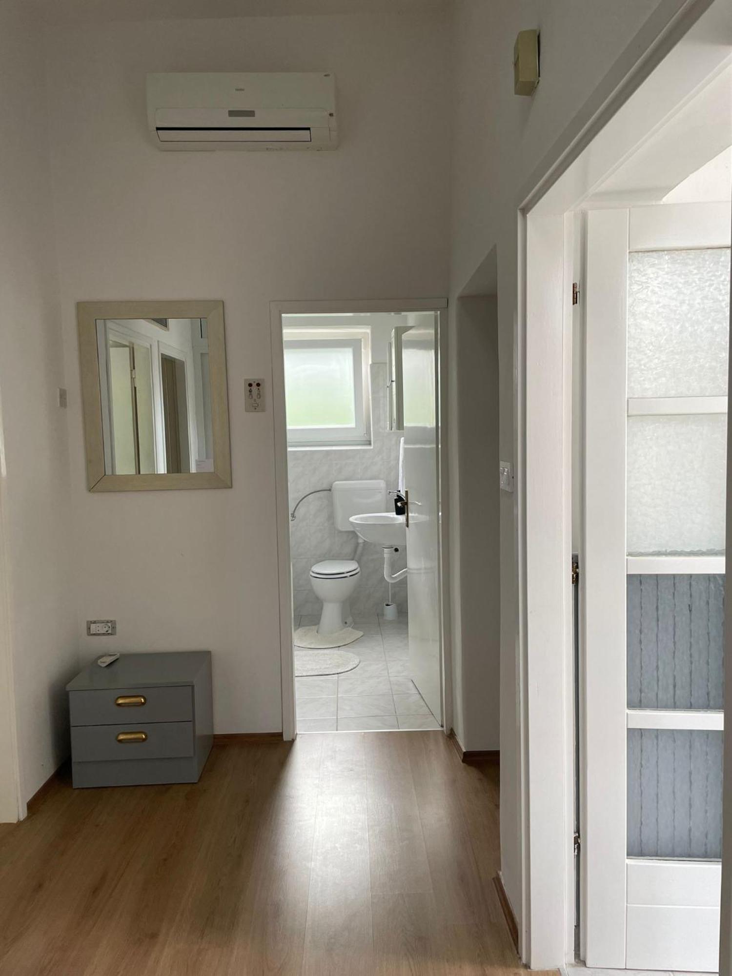 Holiday House Fila Turanj Buitenkant foto